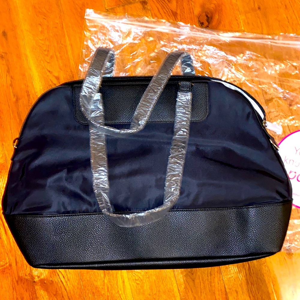 All weekend tote black beauty thirty one